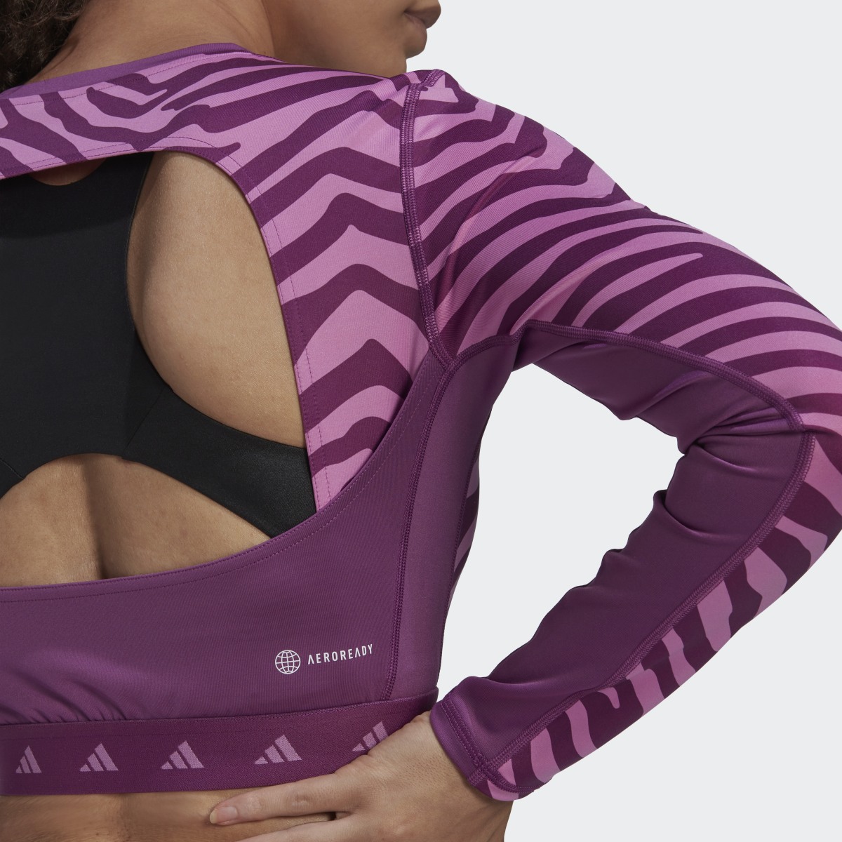 Adidas T-shirt court à manches longues Hyperglam Techfit Zebra. 7