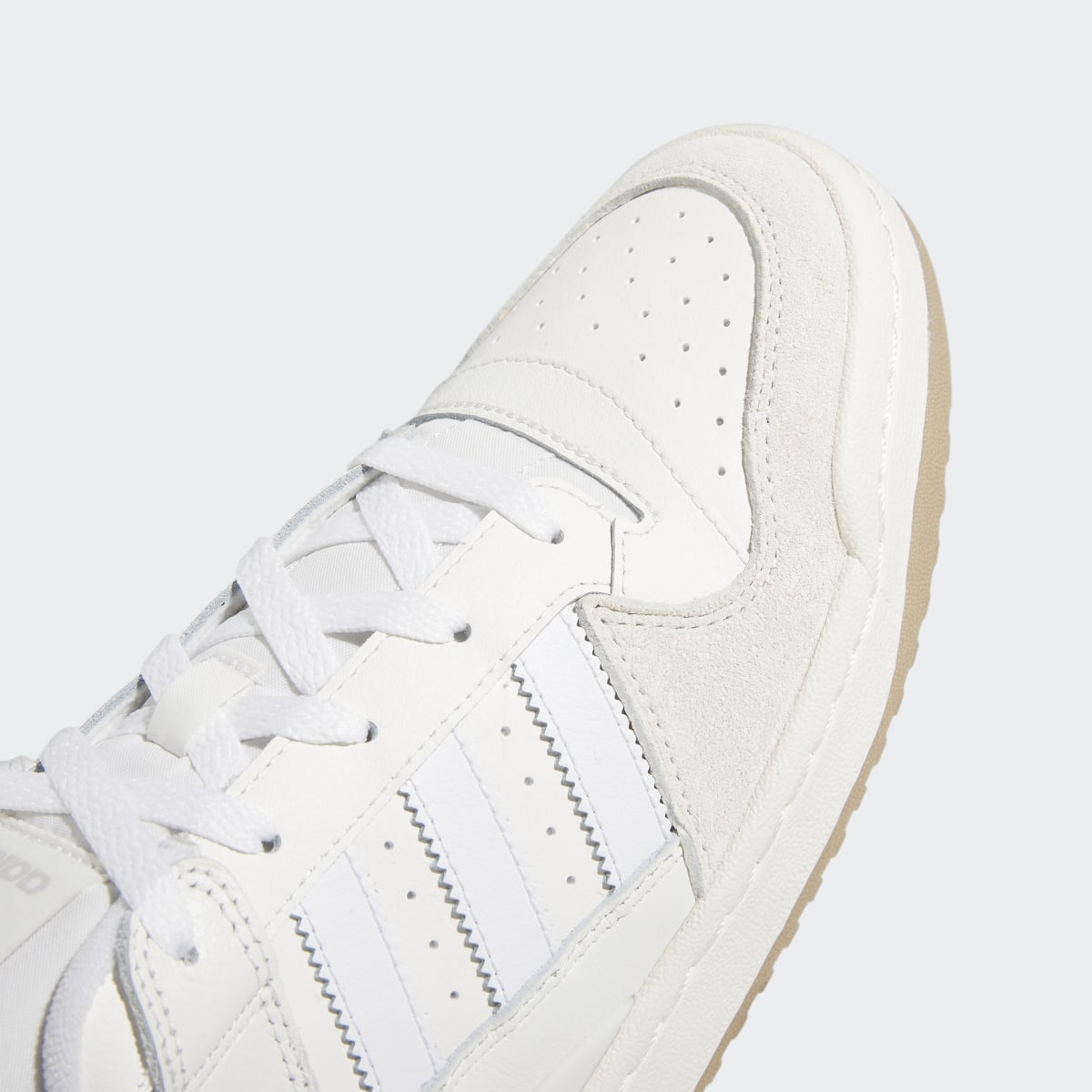 Adidas Chaussure Forum Low Classic. 9