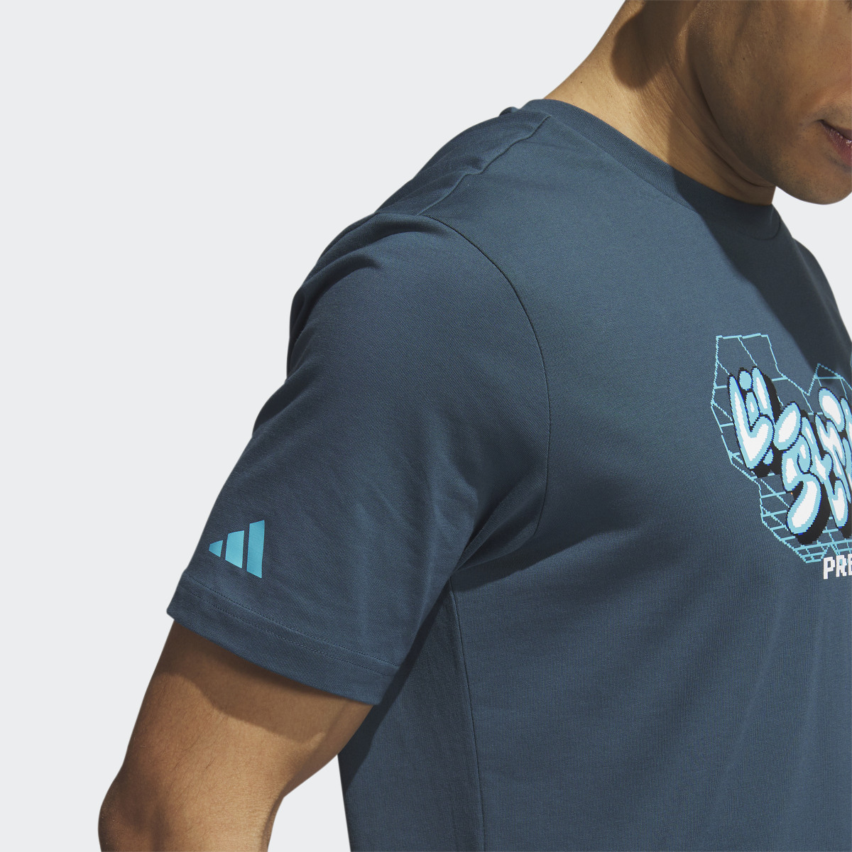 Adidas Playera Metaverse Gaming Lil' Stripe. 7