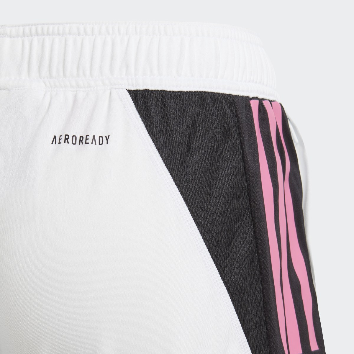 Adidas Short d'entraînement Juventus Tiro 23 Enfants. 5