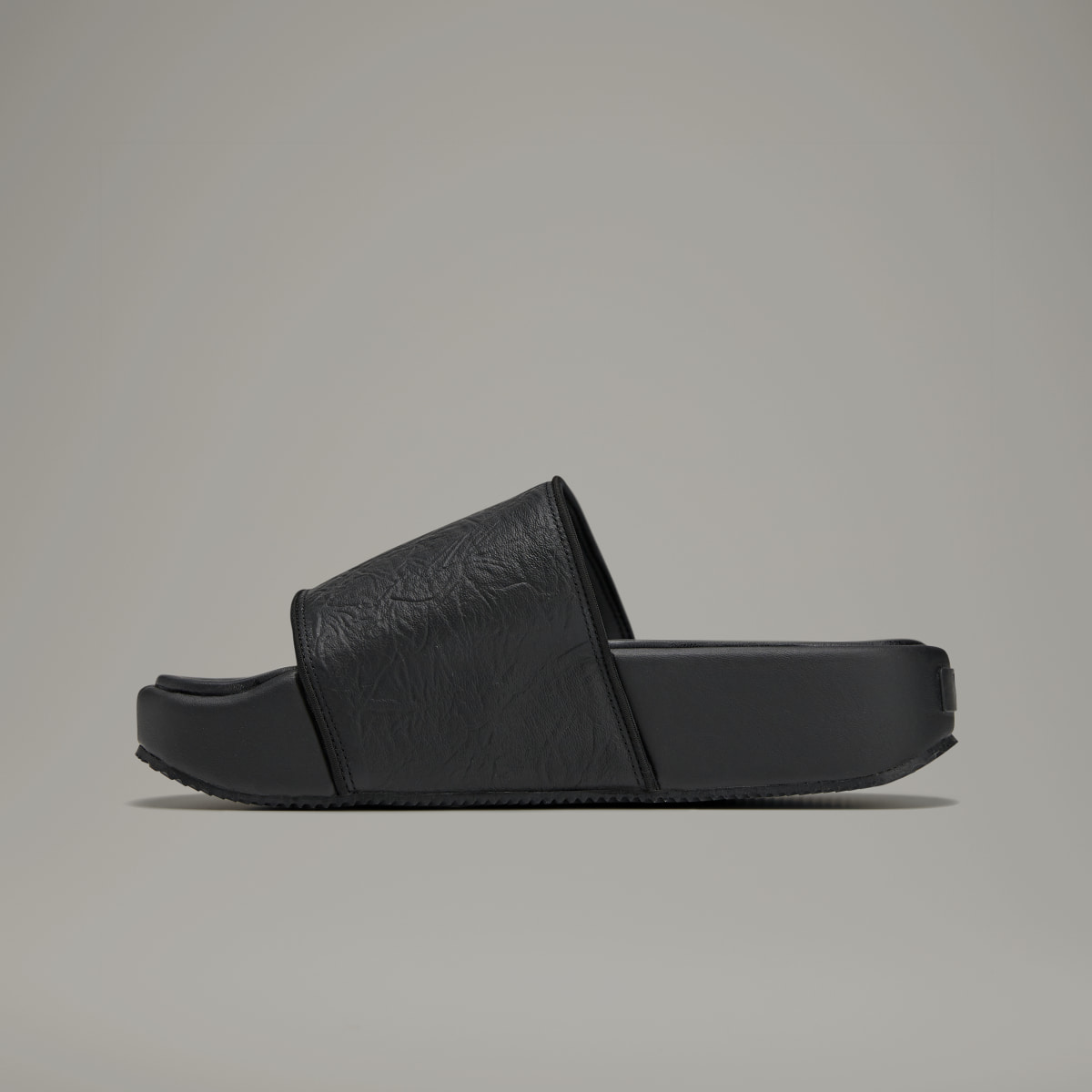 Adidas Y-3 SLIDE. 10