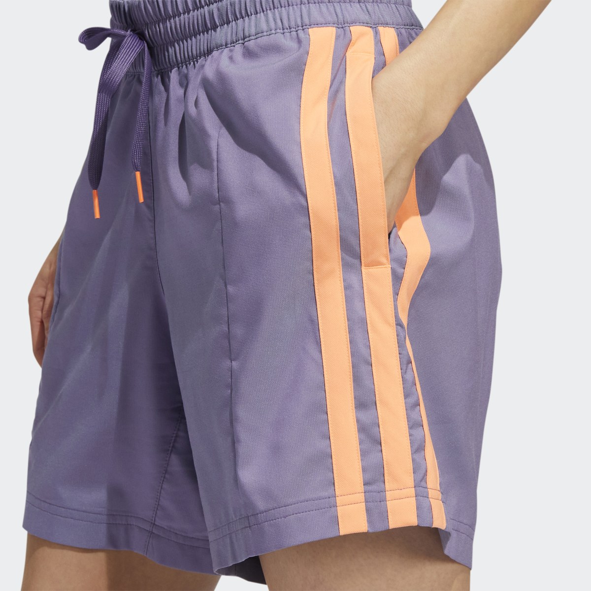 Adidas Hoop York City Pinned Shorts. 6