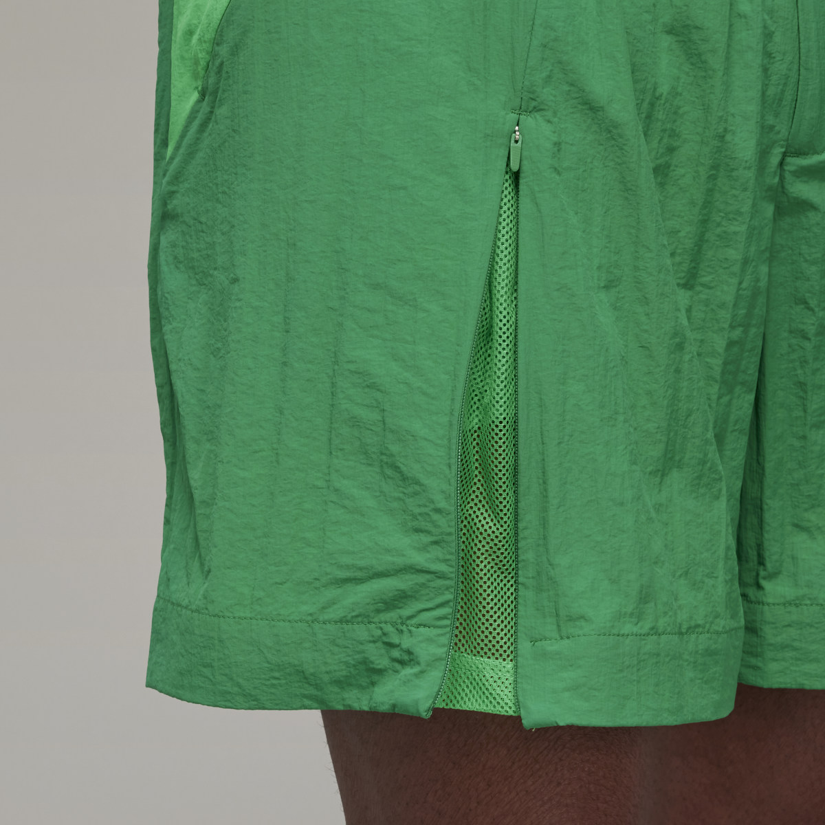 Adidas Shorts Classic Light Shell. 7