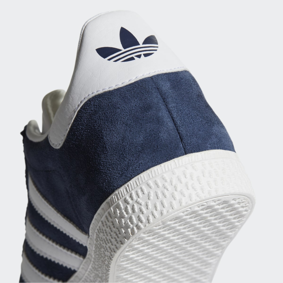 Adidas Chaussure Gazelle. 10