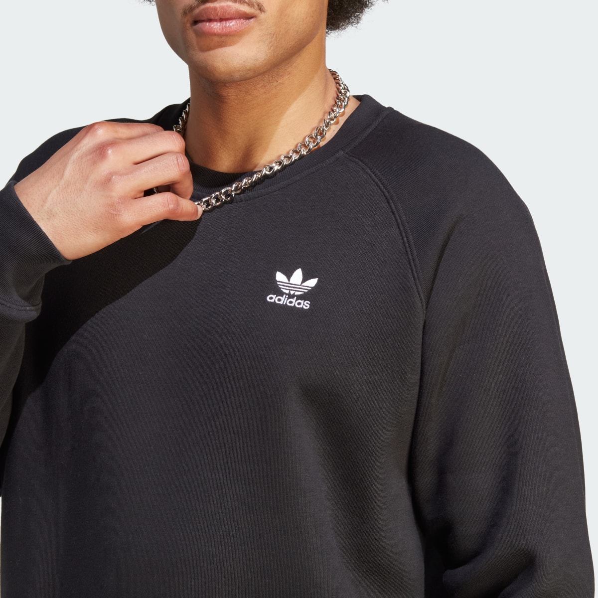 Adidas Trefoil Essentials Sweatshirt. 6