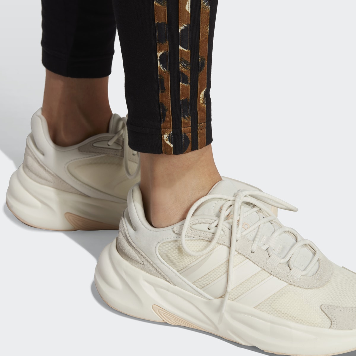 Adidas Leggings 3-Stripes Essentials. 6