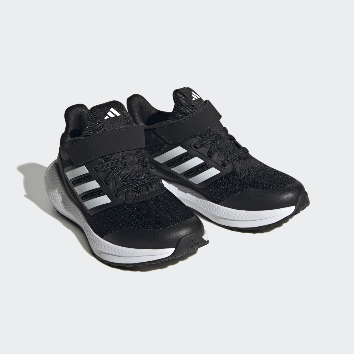 Adidas Chaussure Ultrabounce enfants. 5