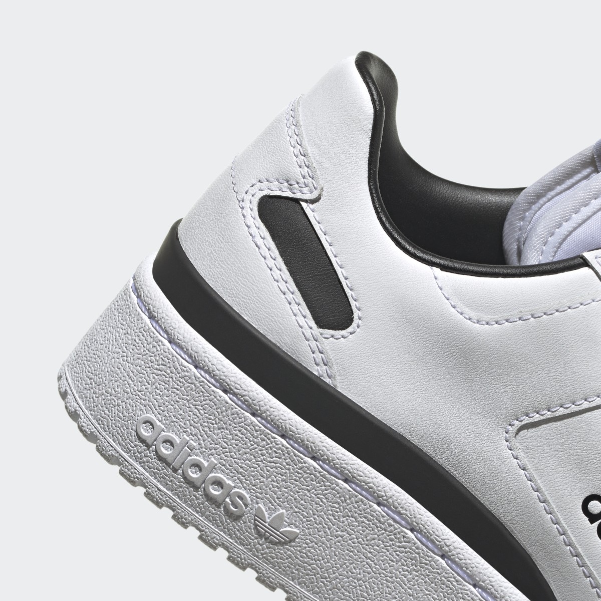 Adidas Forum Bold Schuh. 10