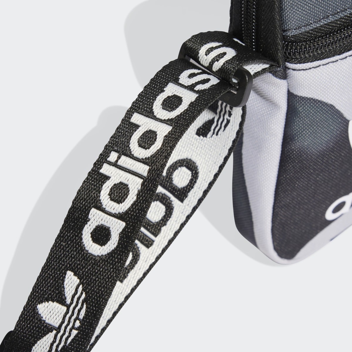 Adidas Camo Festival Tasche. 6