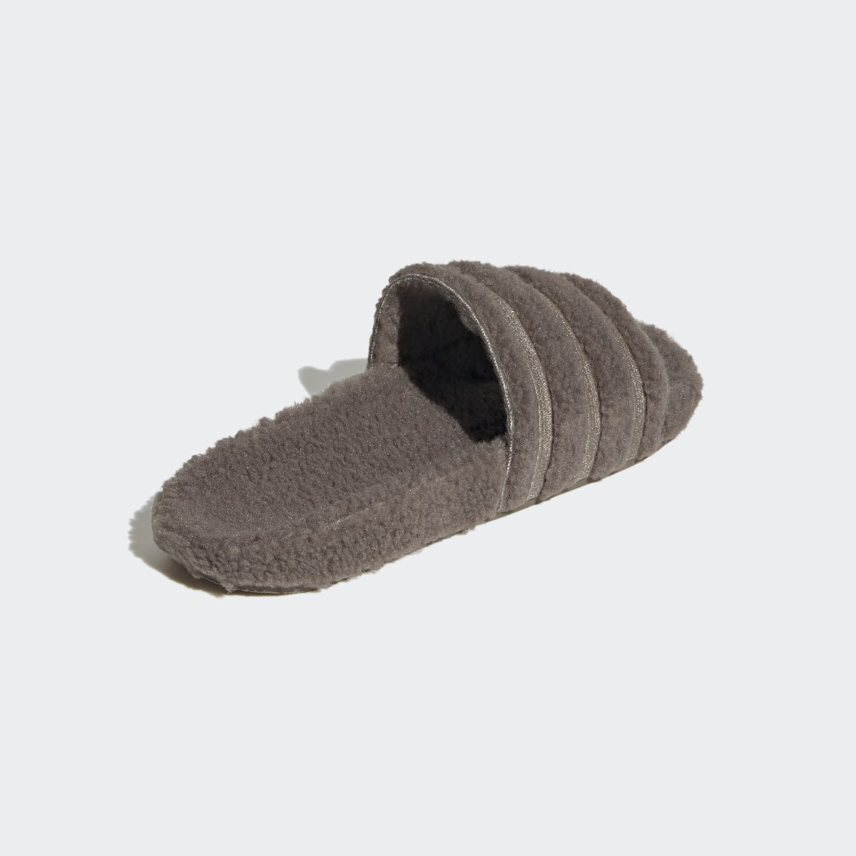 Adidas Claquette Adilette. 6