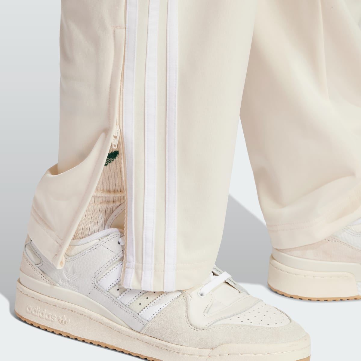 Adidas Spodnie dresowe Adicolor Classics Firebird. 6