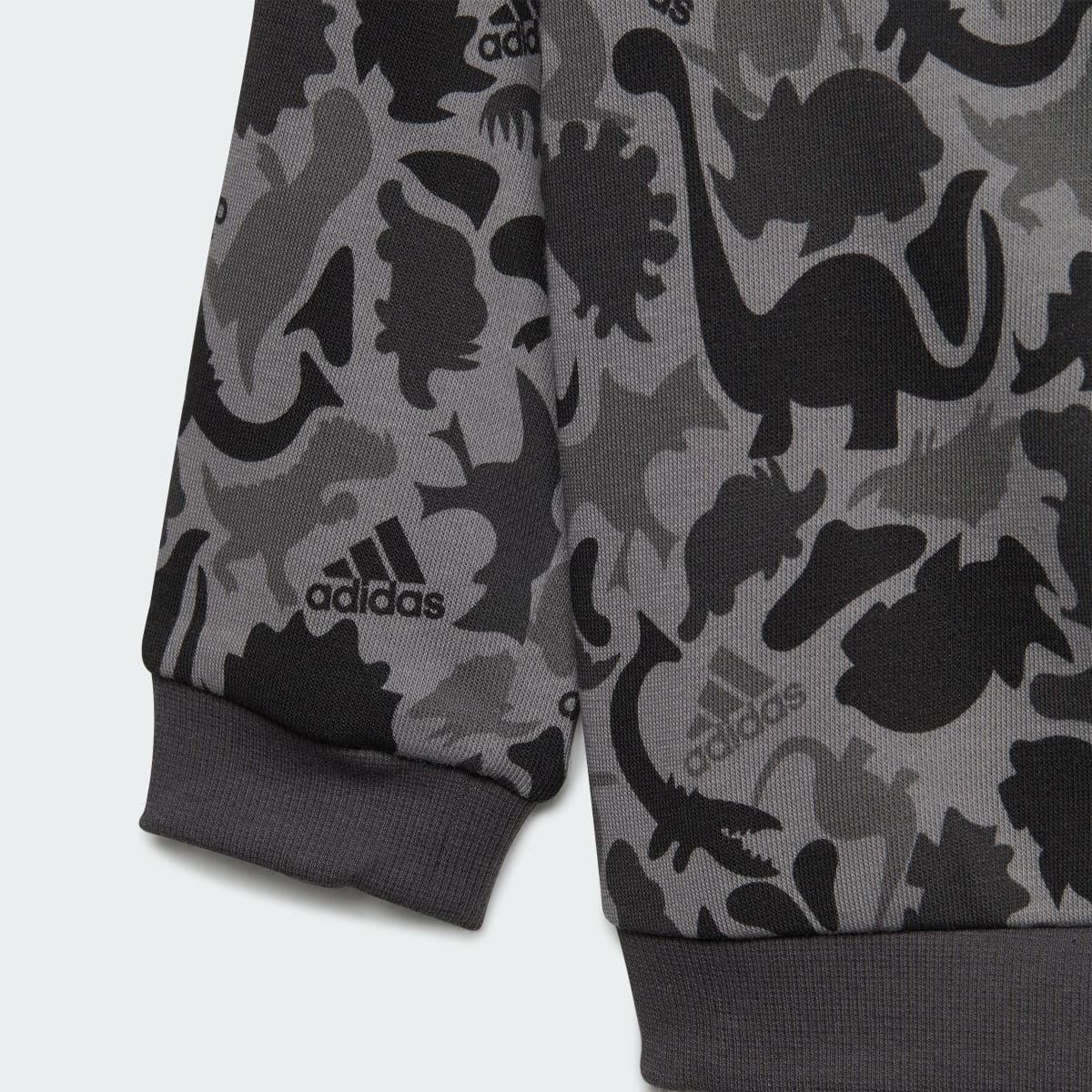 Adidas Essentials Allover Print Jogger Set Kids. 8