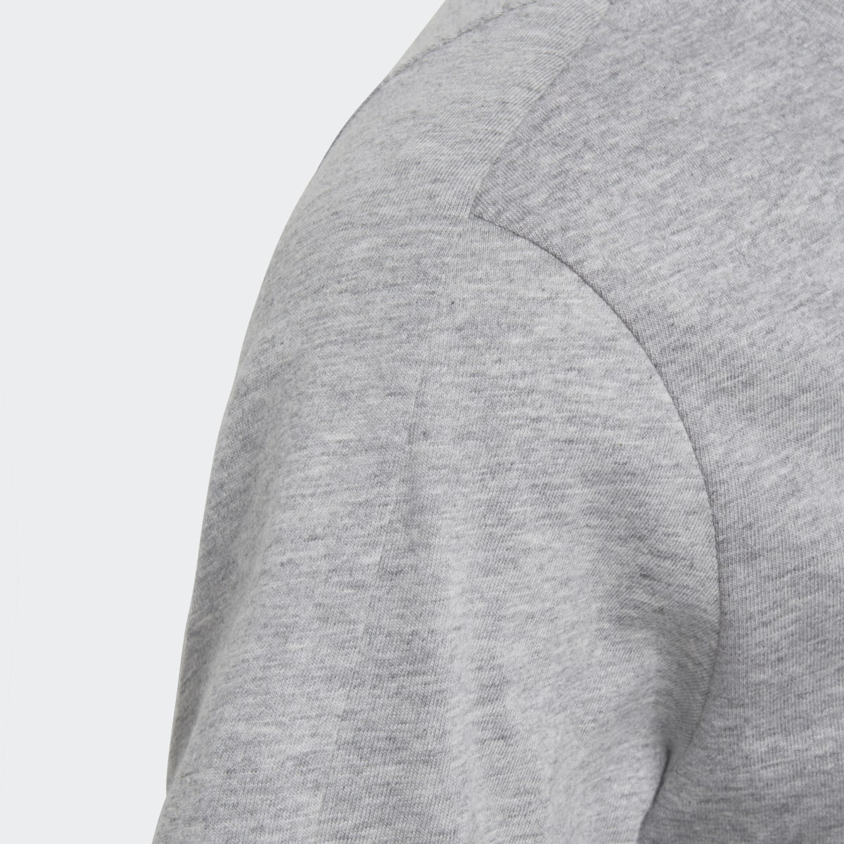 Adidas Playera Essentials Logo. 4 Adidas Playera Essentials Logo. 4