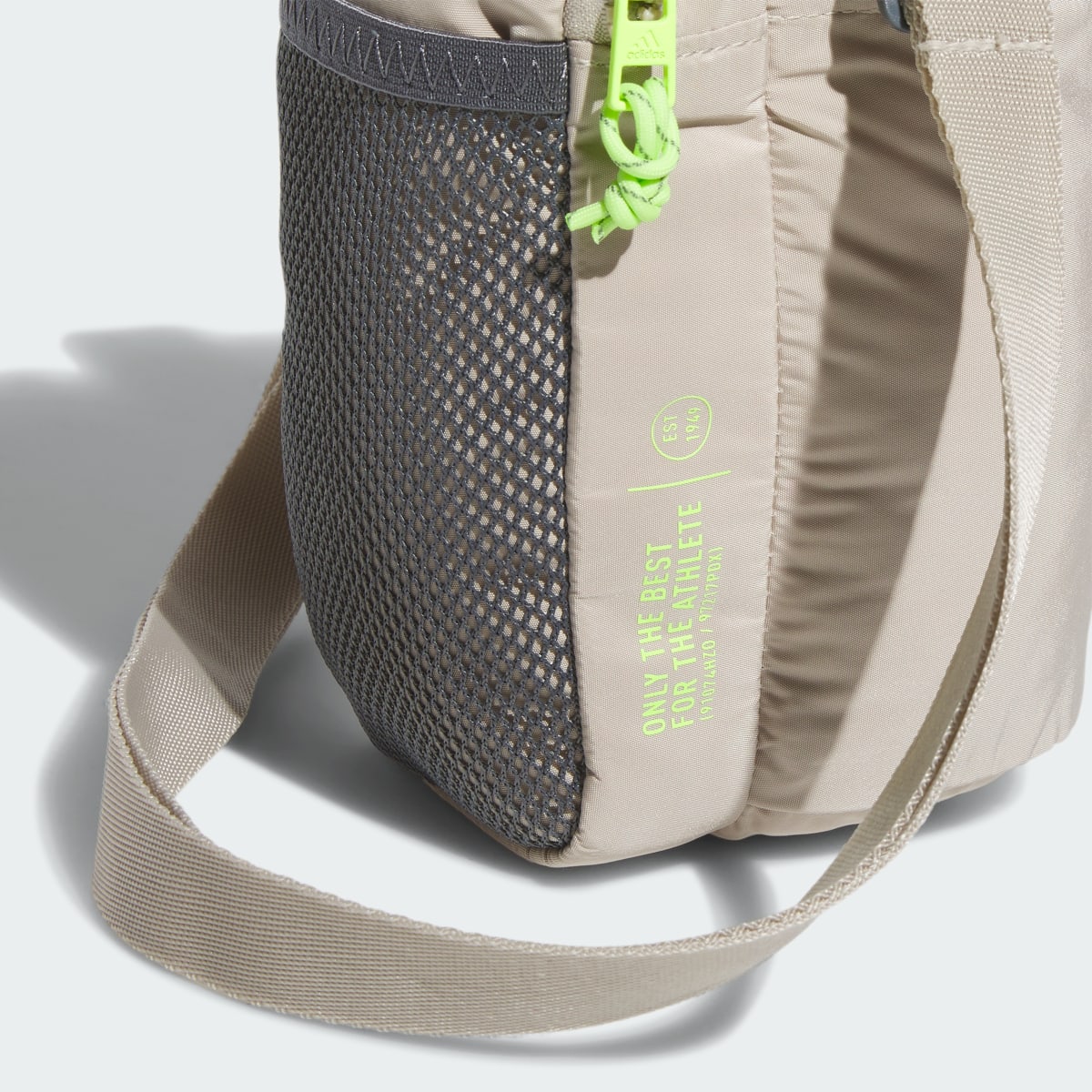 Adidas Hydration 2 Crossbody. 5