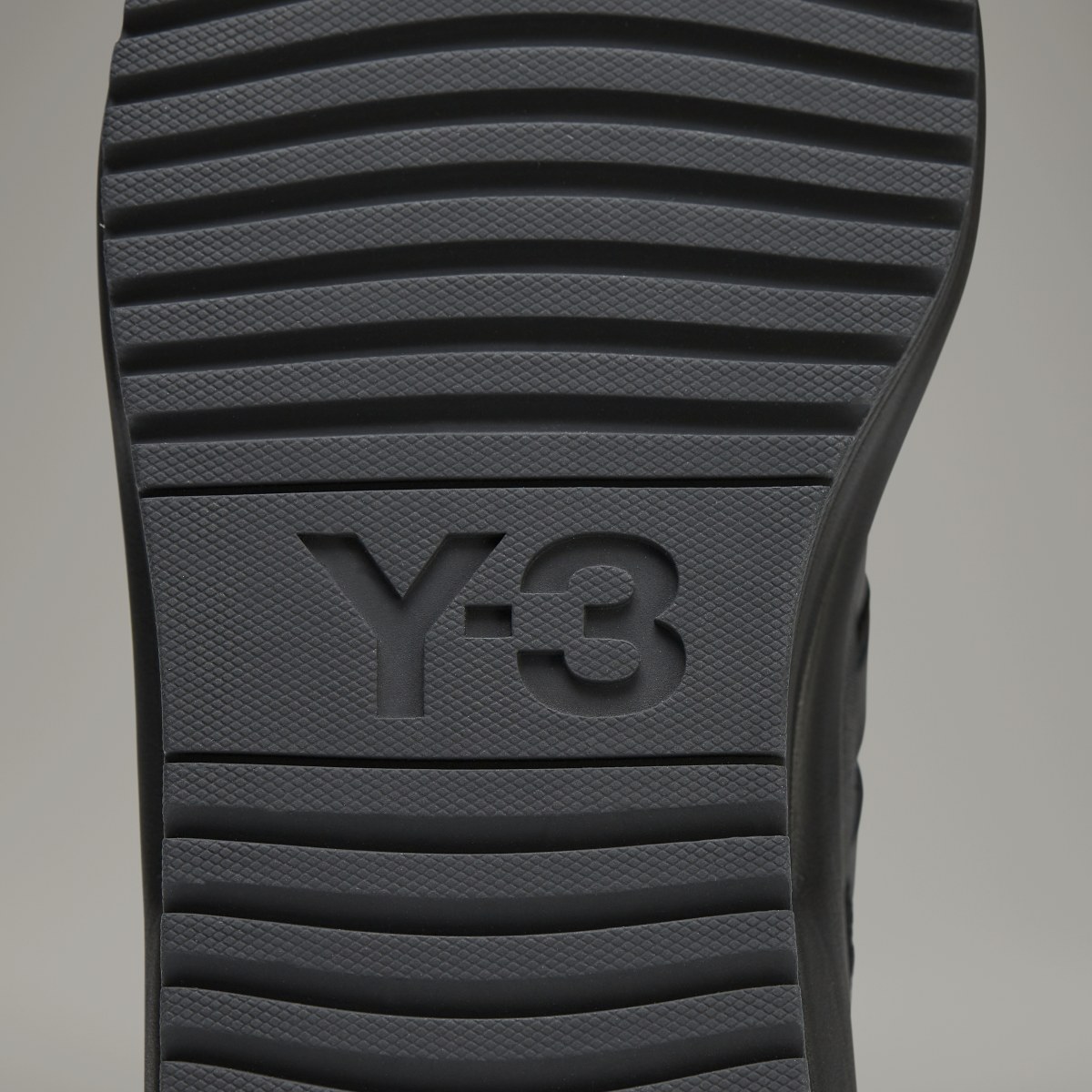 Adidas Y-3 Rivalry. 11