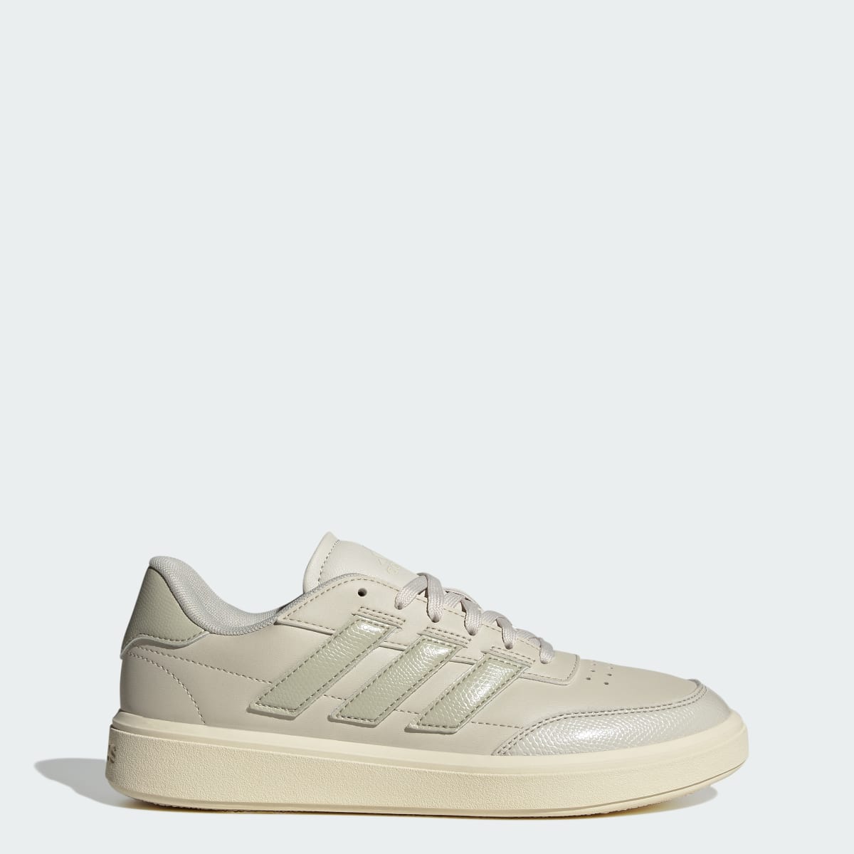 Adidas COURTBLOCK. 3