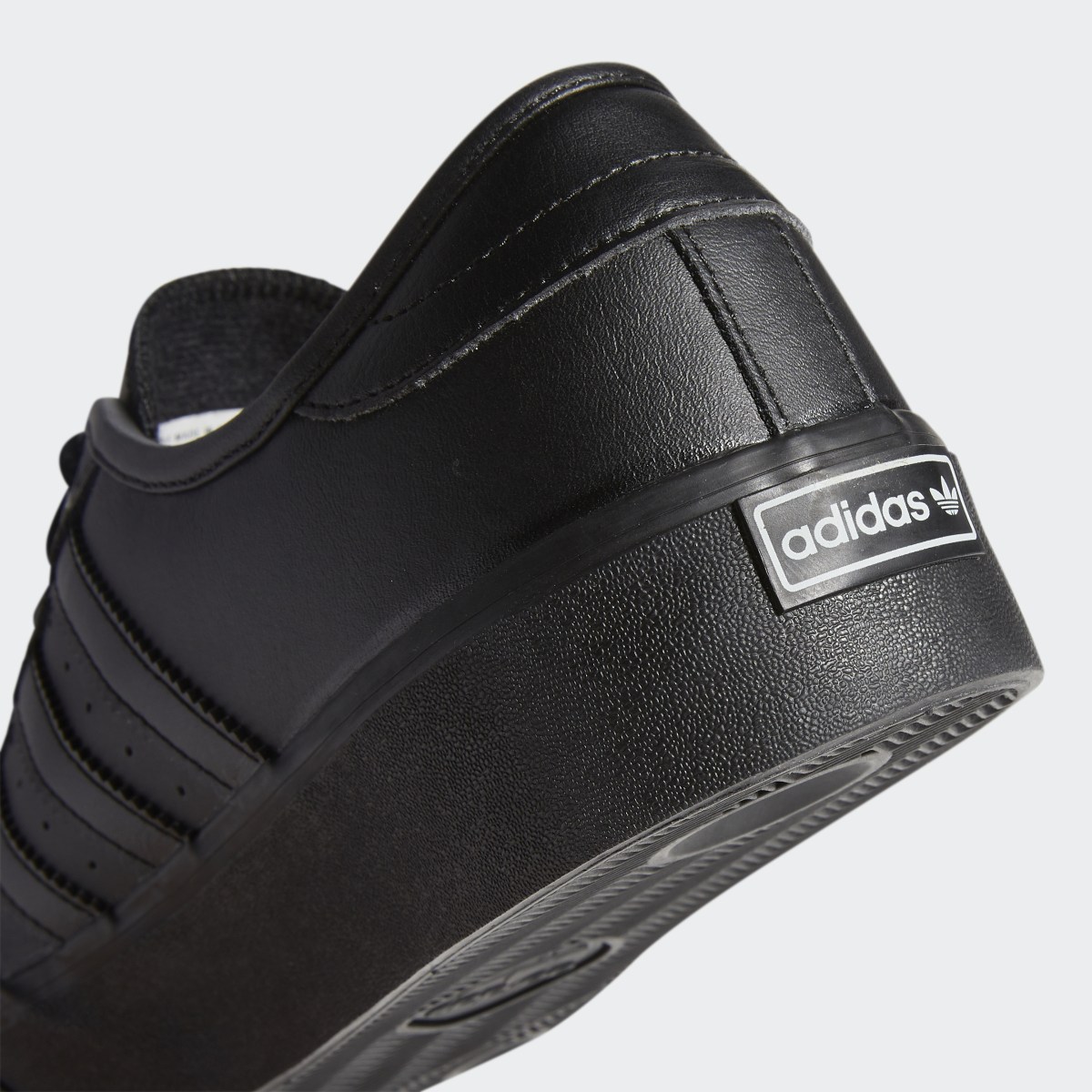 Adidas Seeley XT Shoes. 11