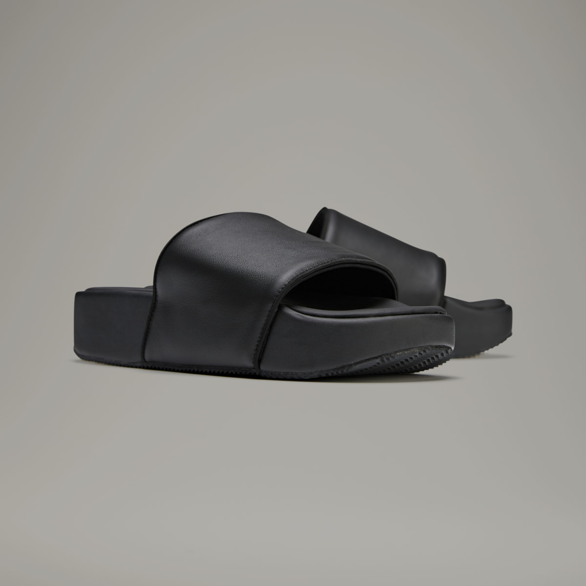 Adidas Y-3 SLIDE. 6