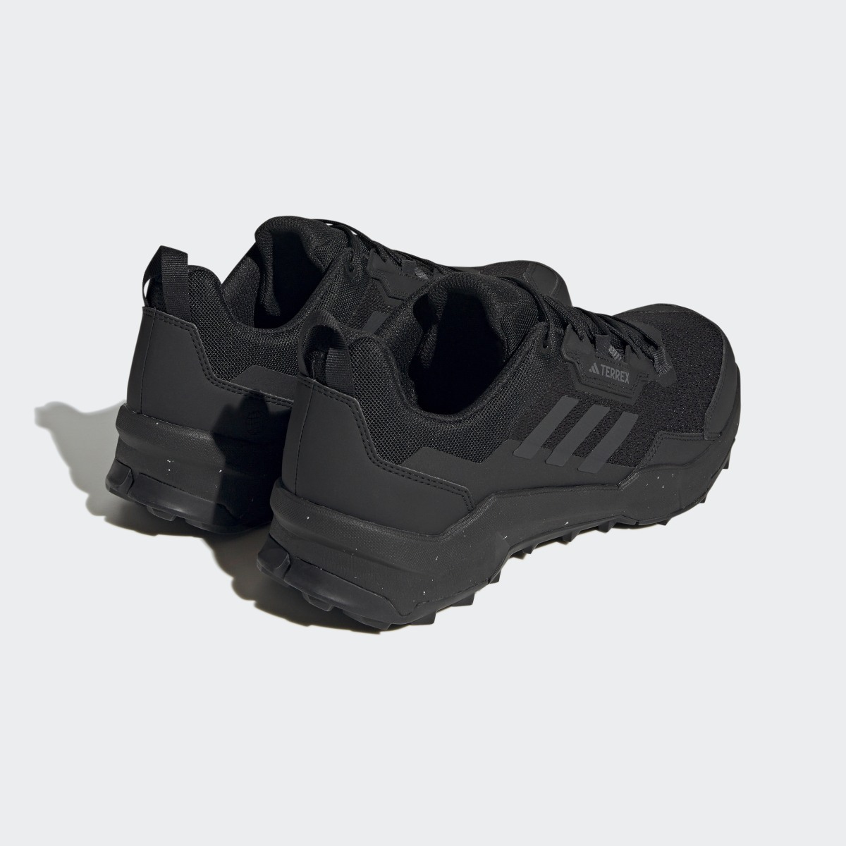 Adidas Scarpe da hiking Terrex AX4 Wide. 9