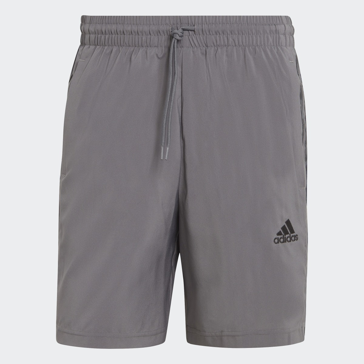 Adidas AEROREADY Essentials Chelsea 3-Streifen Shorts. 4