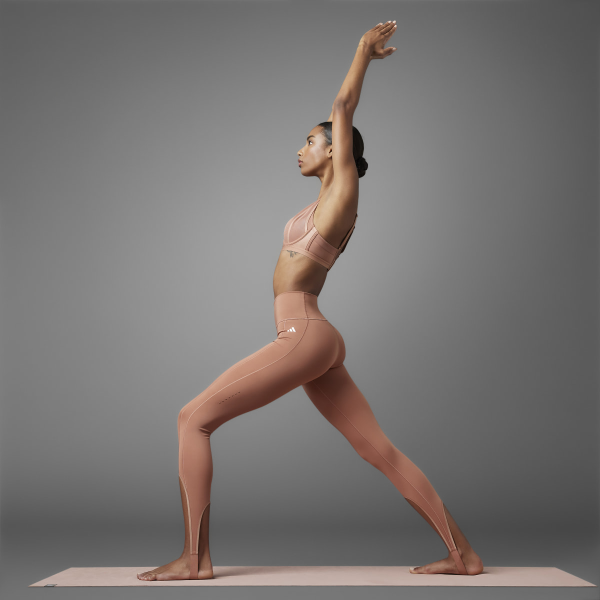 Adidas Legging de yoga pour le studio Collective Power. 5