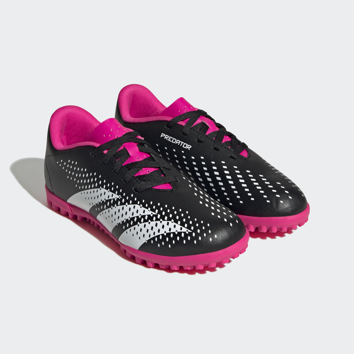 Adidas Botas de Futebol Predator Accuracy.4 – Piso sintético. 5