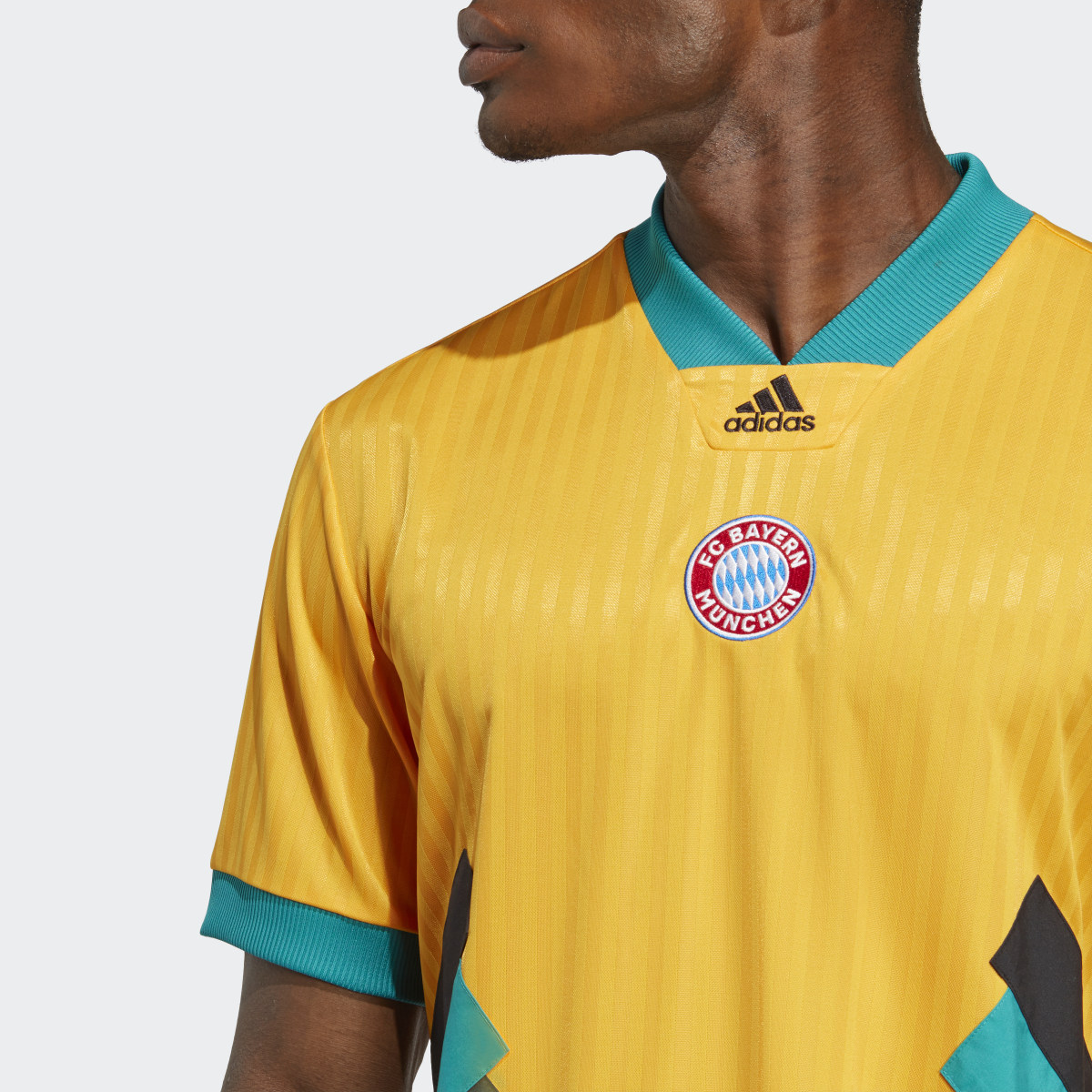 Adidas FC Bayern Icon Jersey. 8