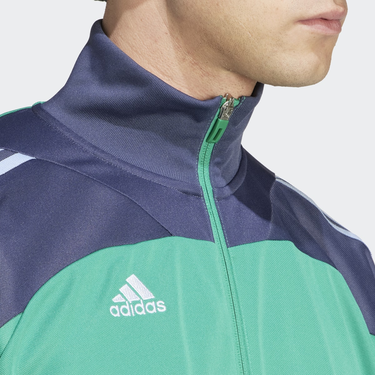 Adidas Chaqueta Tiro. 7