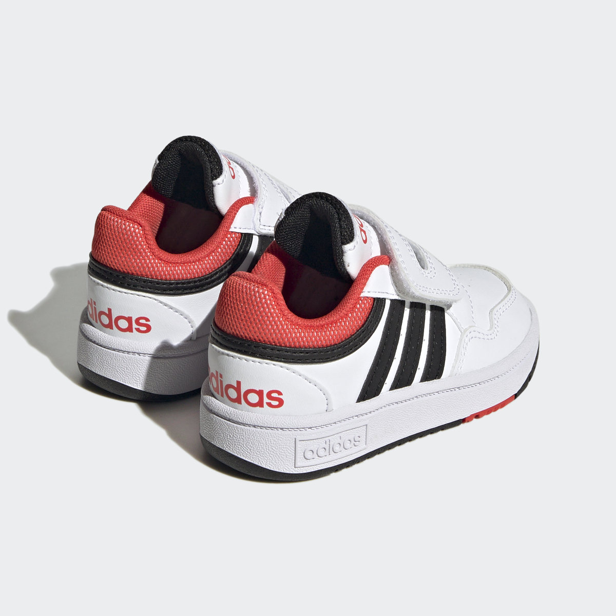 Adidas Zapatilla Hoops. 6