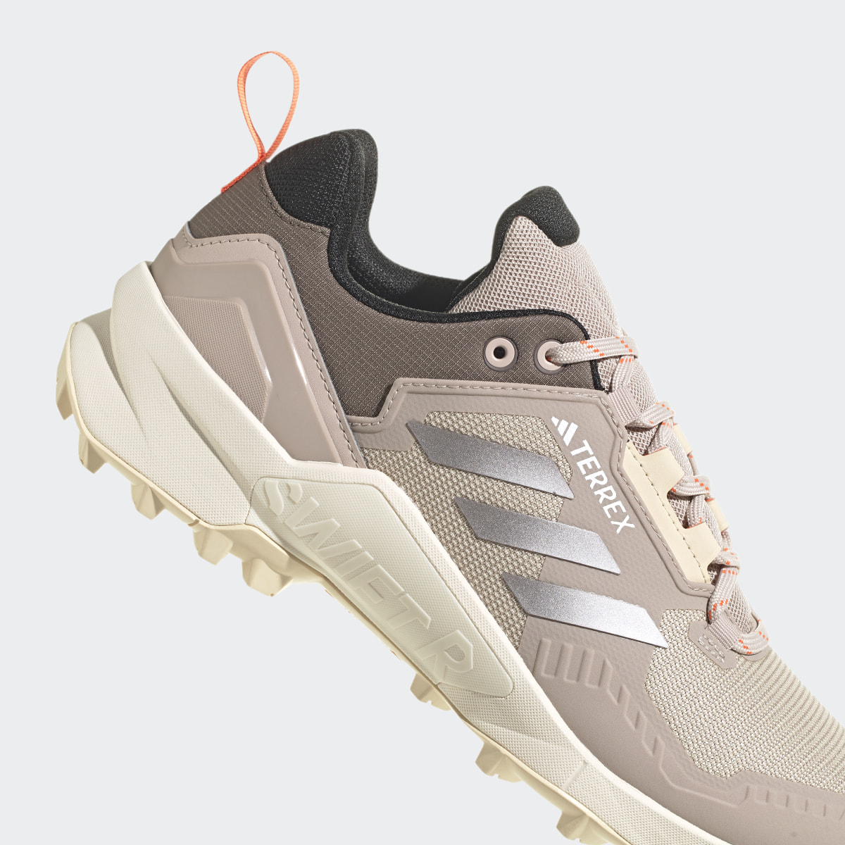 Adidas Scarpe da hiking Terrex Swift R3. 10