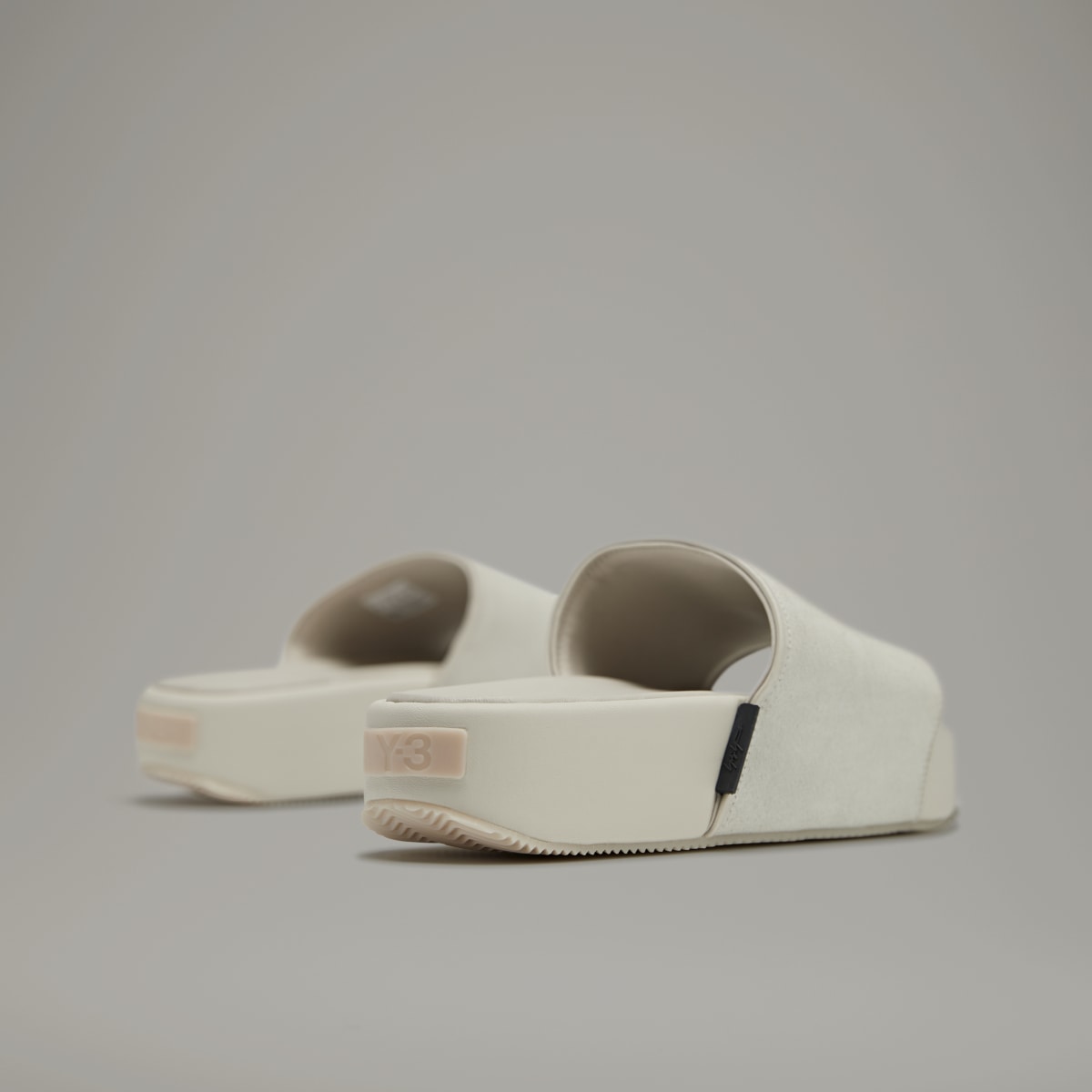 Adidas Y-3 SLIDE. 9