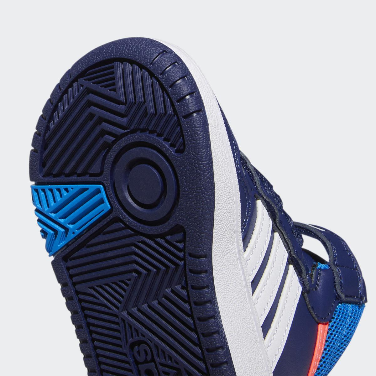 Adidas Hoops Mid Schuh. 9