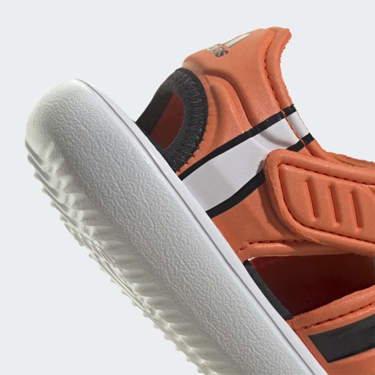 Adidas Sandalias Finding Nemo Closed Toe Summer. 10