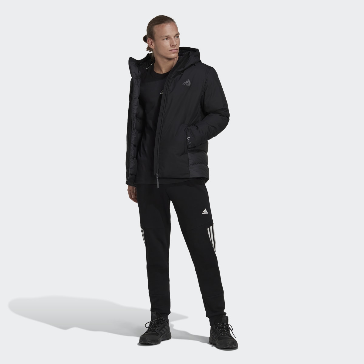 Adidas Traveer COLD.RDY Jacke. 7