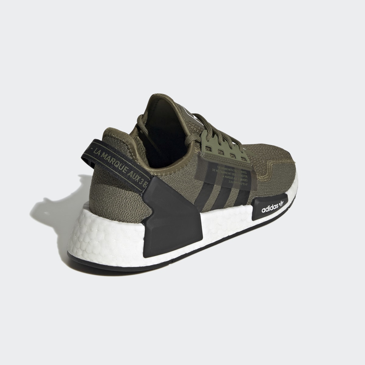 Adidas Chaussure NMD_R1 V2. 6