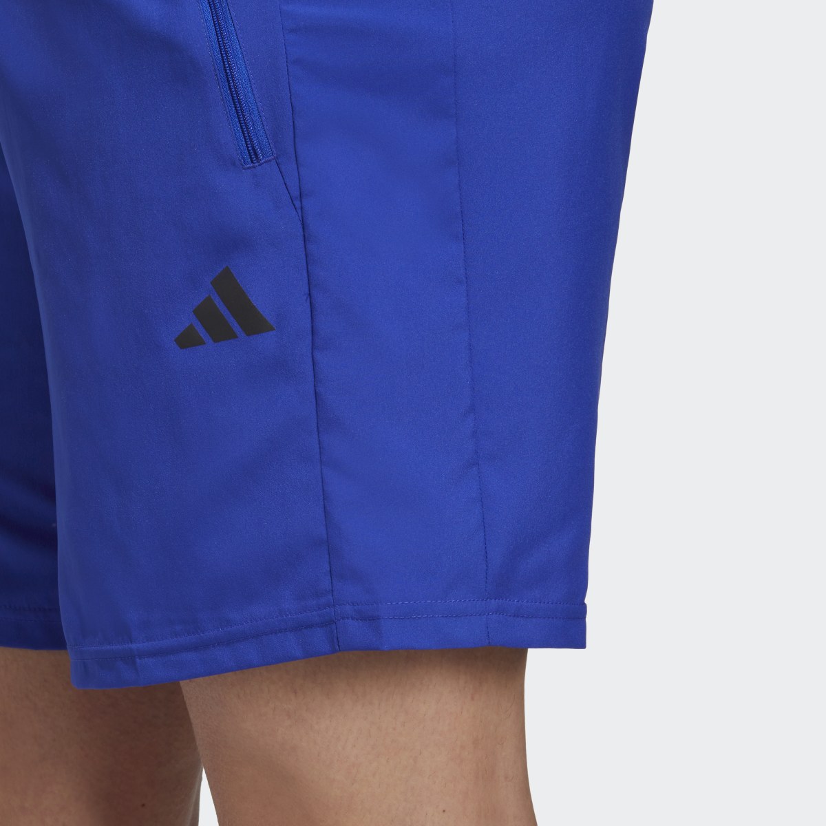 Adidas Pantalón corto Train Essentials Woven Training. 6