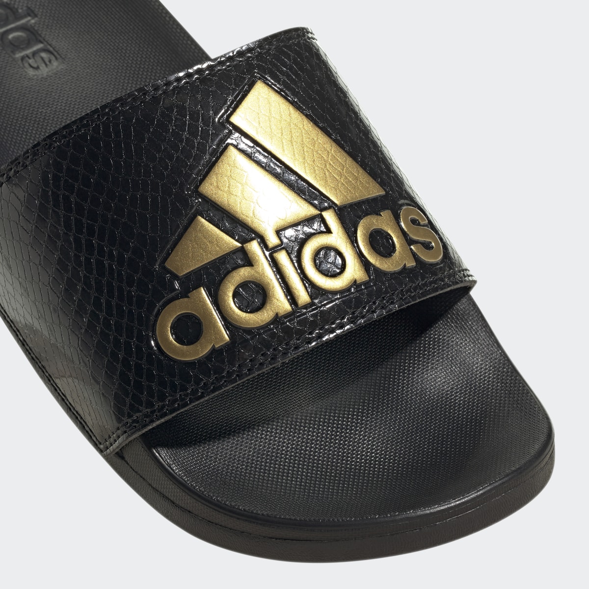 Adidas Chancla Adilette Comfort. 8