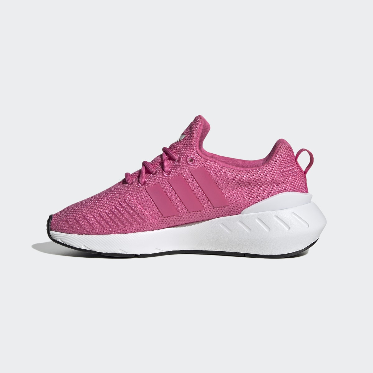 Adidas Tenis Swift Run 22. 7