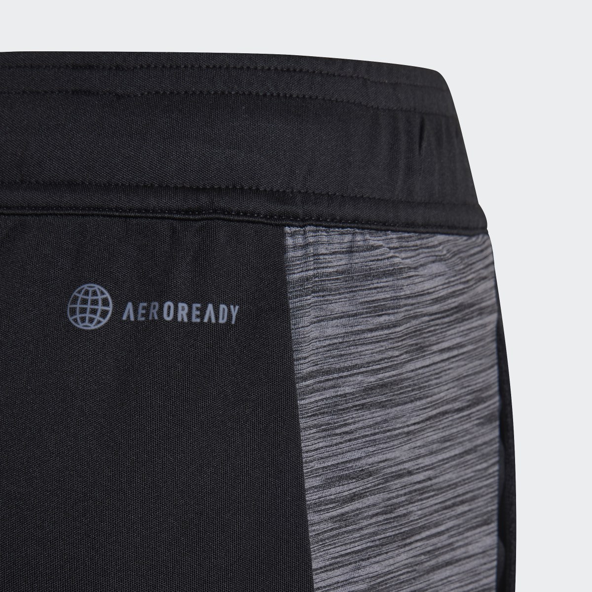 Adidas AEROREADY Heather Shorts. 5