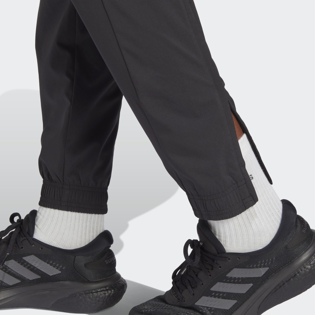 Adidas Manchester United Icon Woven Pants. 6