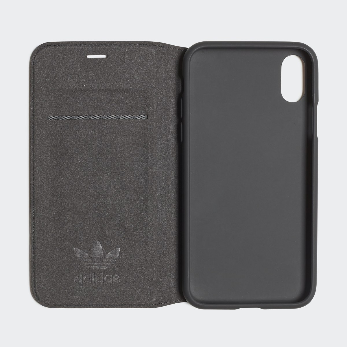 Adidas Basic Logo Flip Case iPhone X. 4