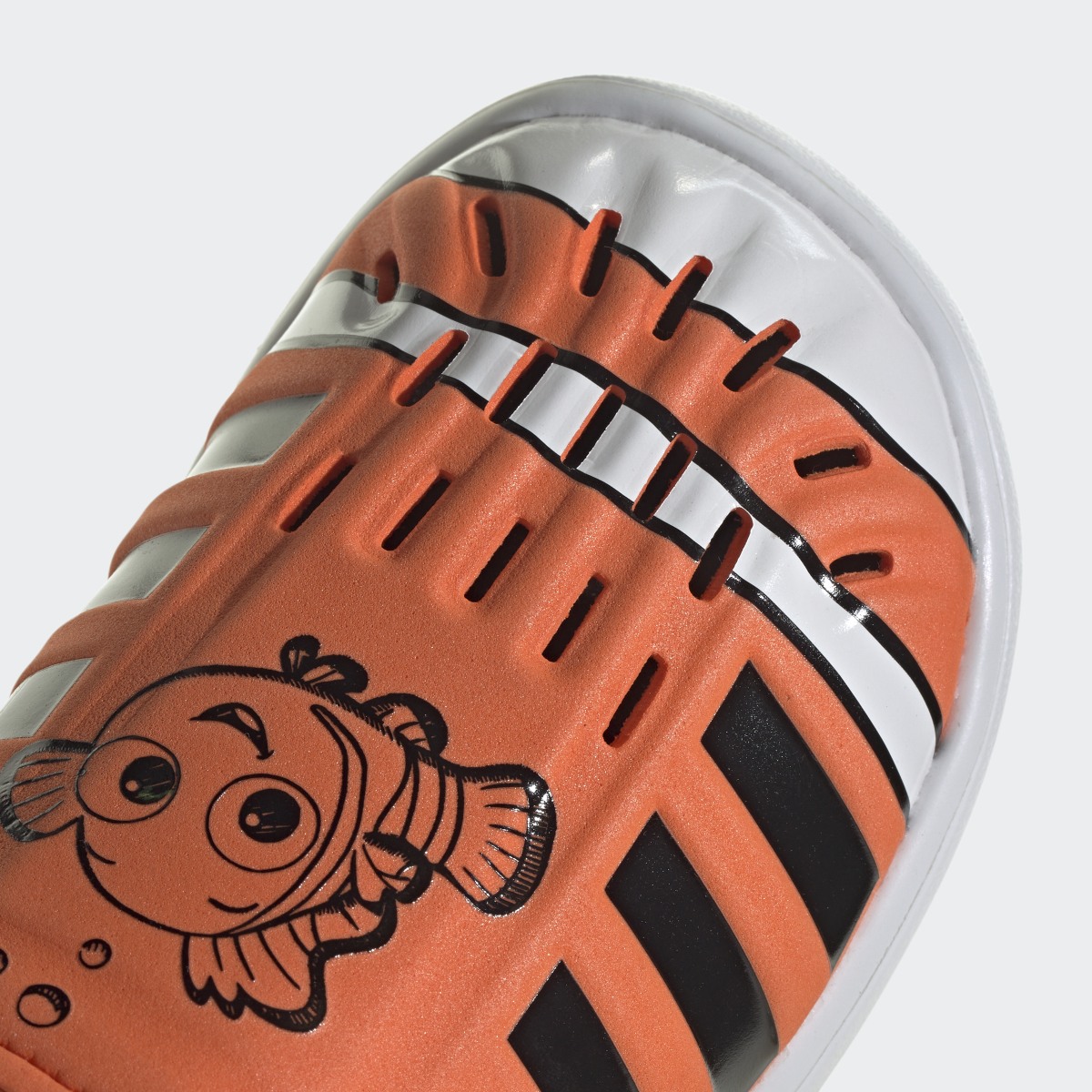 Adidas Finding Nemo and Dory Closed Toe Summer Sandalet. 9