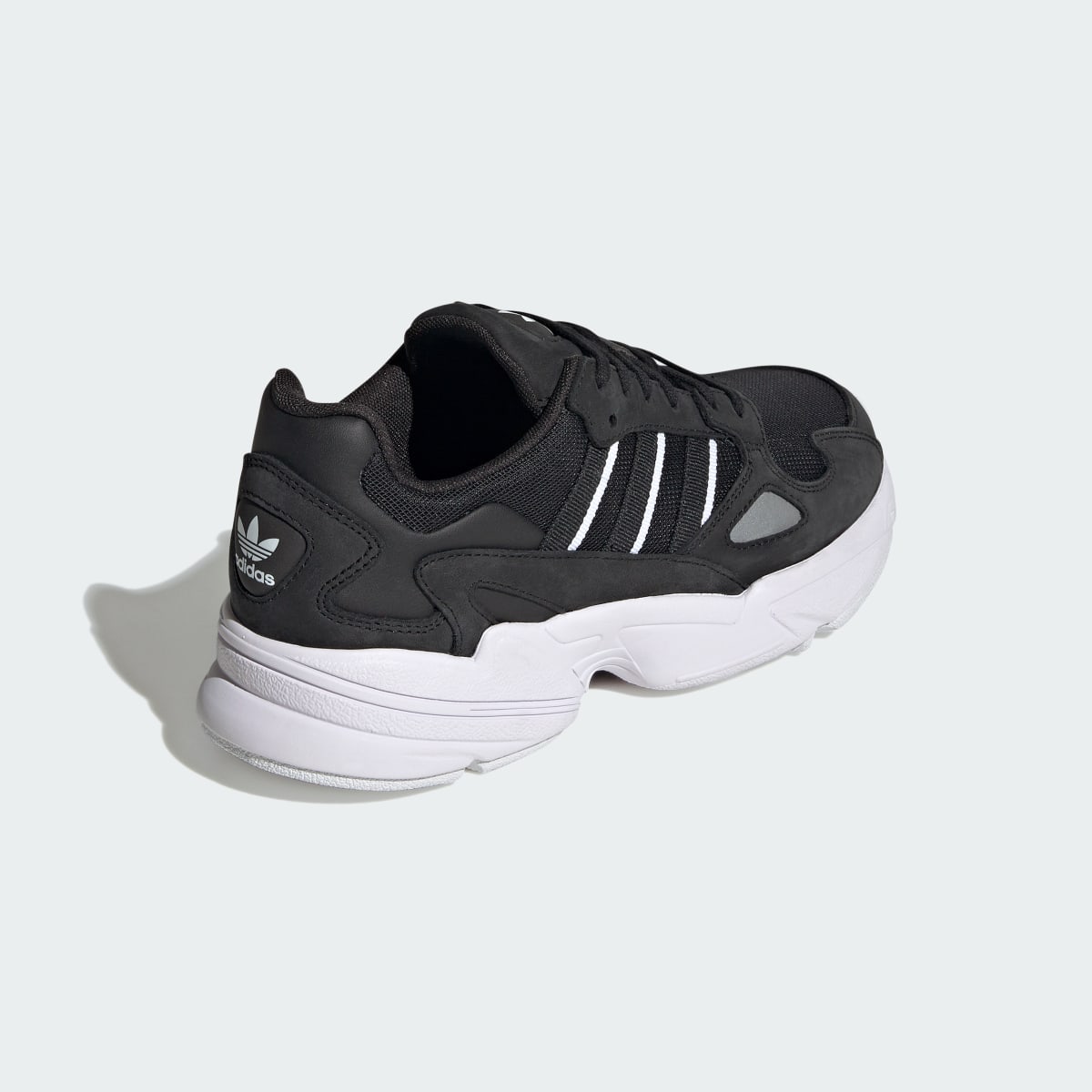 Adidas Falcon Schuh. 9