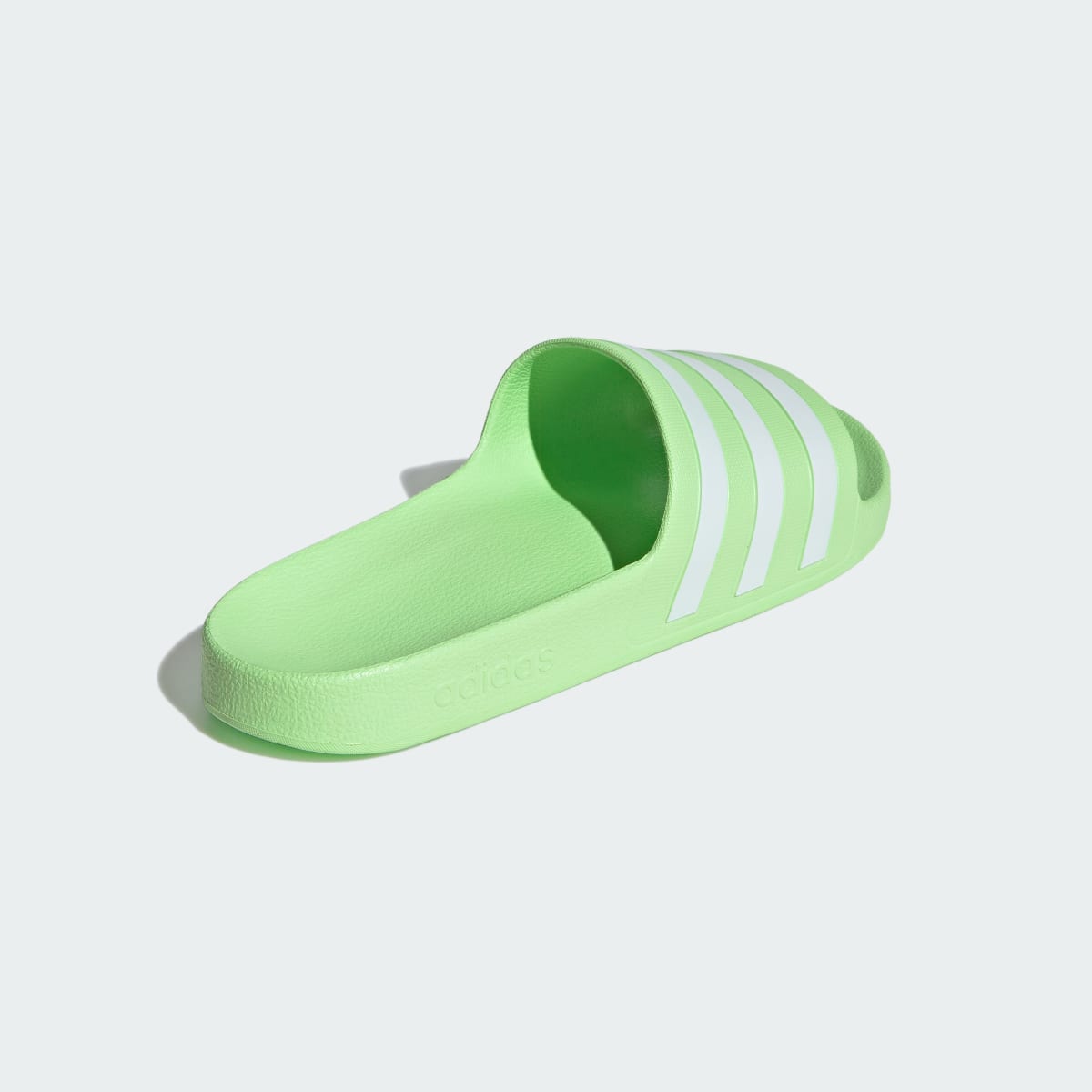 Adidas Claquette Adilette Aqua. 6