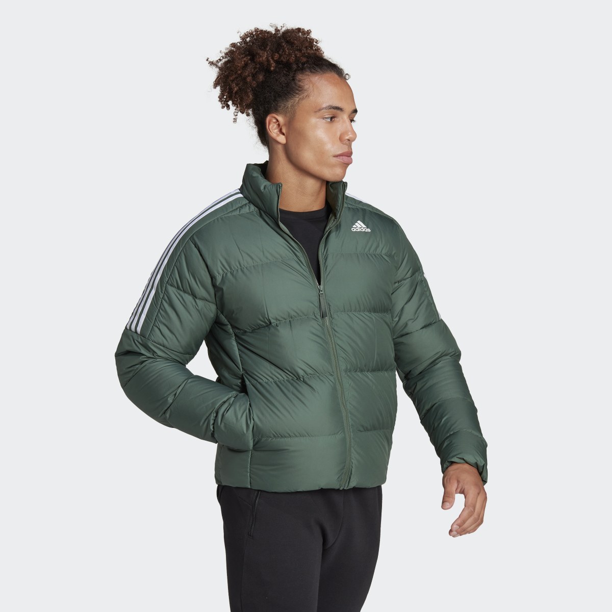 Adidas Essentials Midweight Daunenjacke. 4