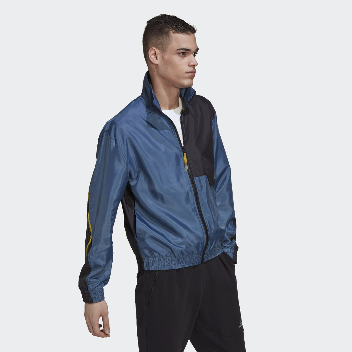 Adidas X-City Trainingsjacke. 4