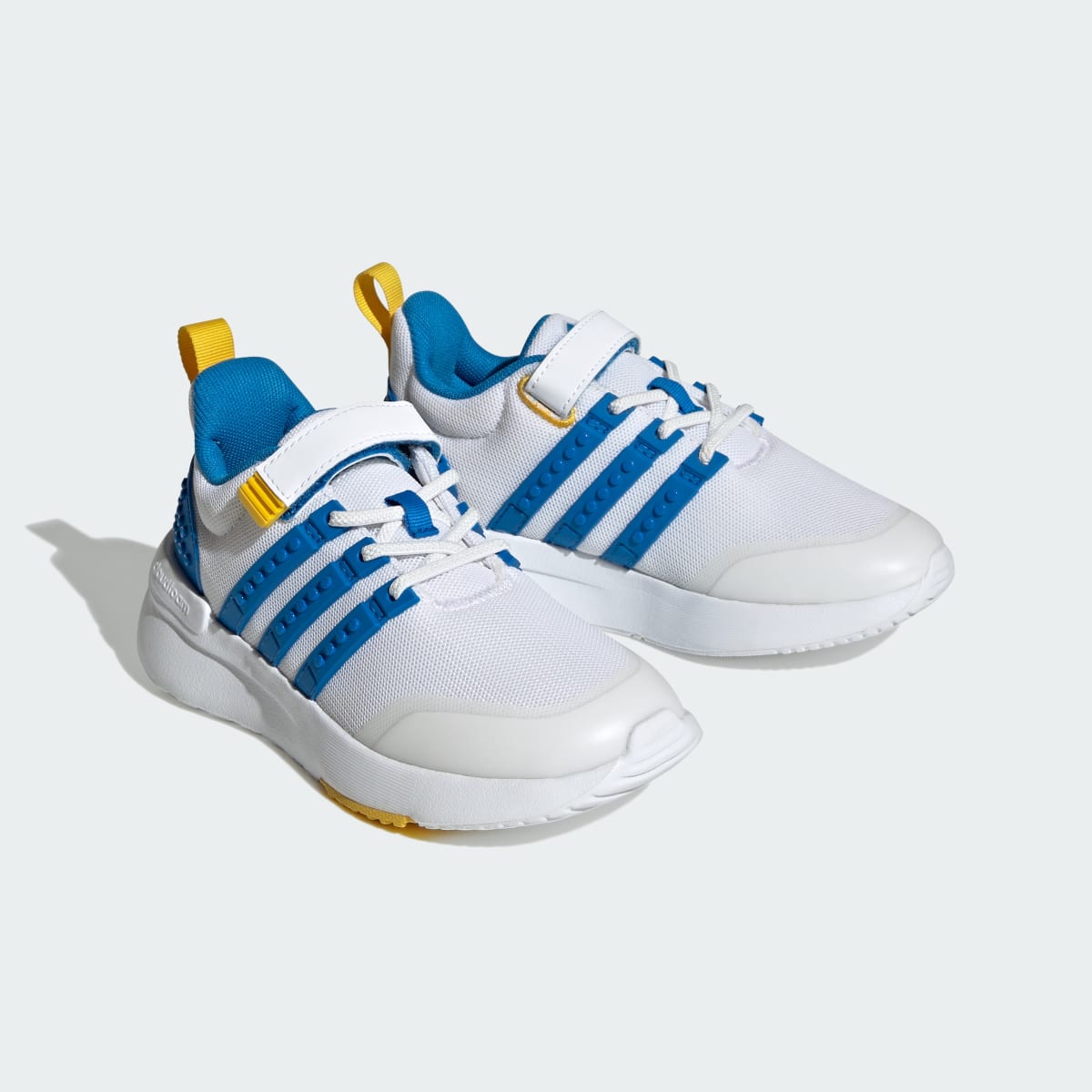 Adidas Chaussure à lacets élastiques et scratch adidas x LEGO® Racer TR21. 5