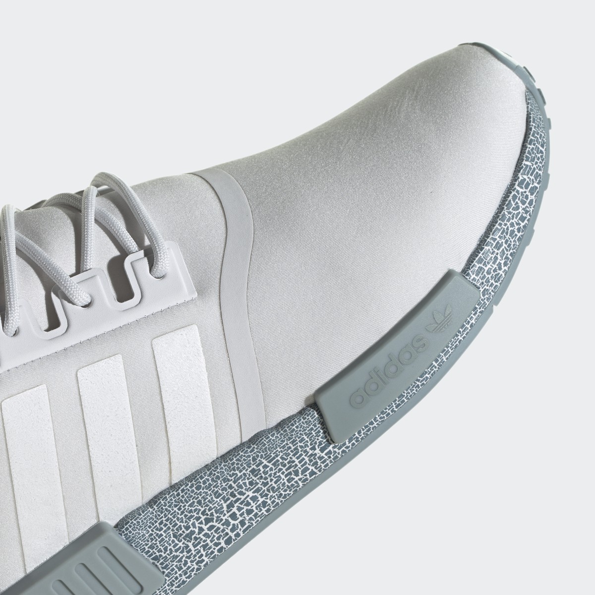 Adidas NMD_R1 Schuh. 10