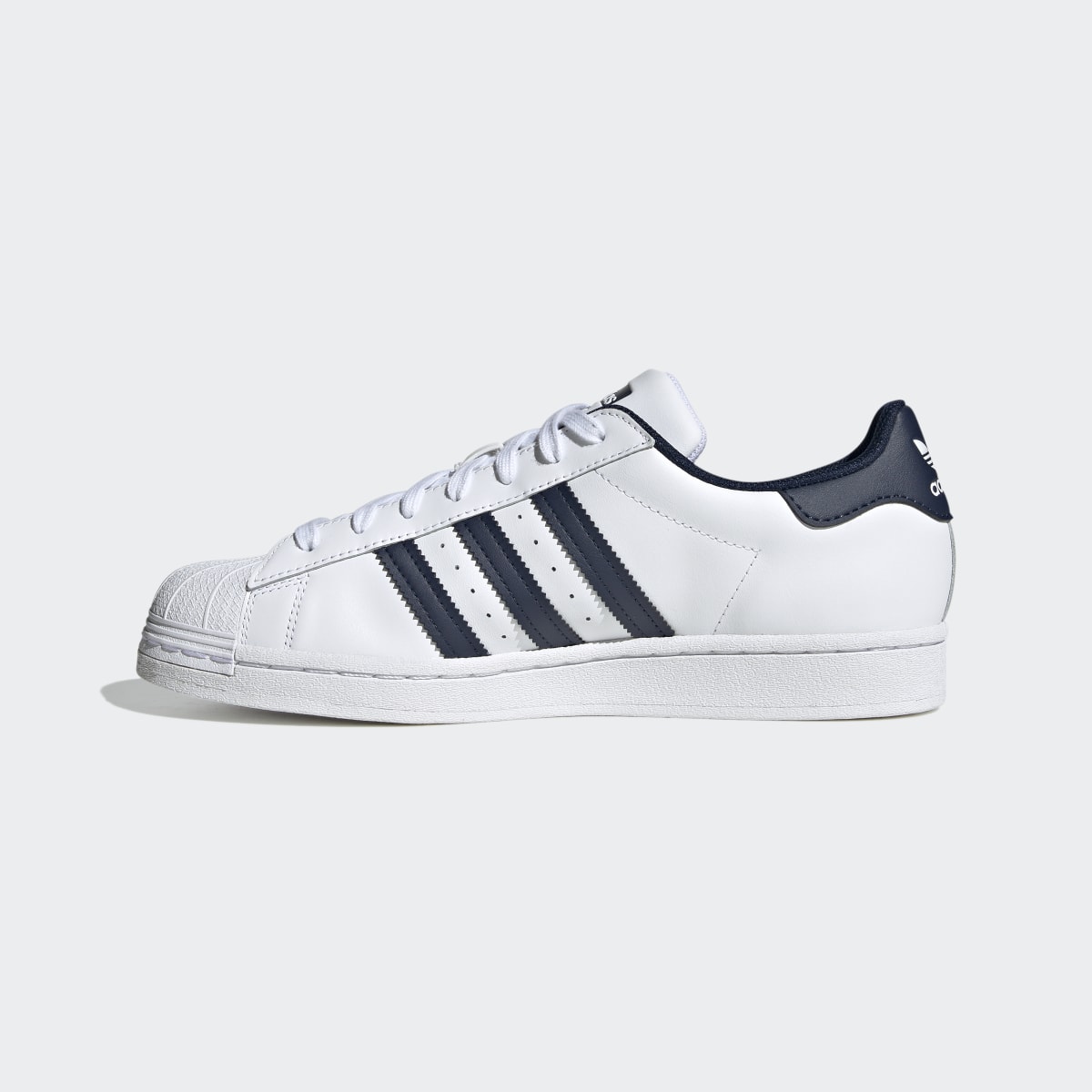 Adidas Chaussure Superstar. 7