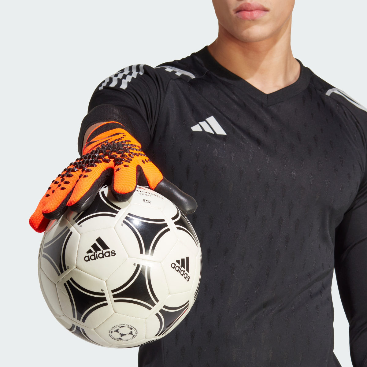 Adidas Predator Pro Gloves. 7